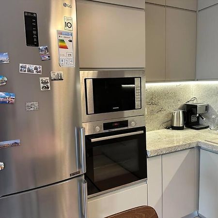 Family Friendly 2 Bedroom Apartment Eden Gardens Tirana City Center Eksteriør billede