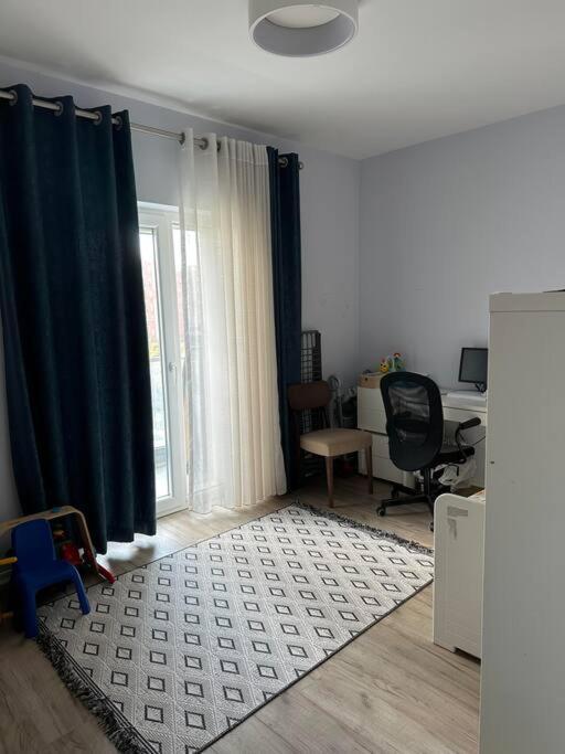 Family Friendly 2 Bedroom Apartment Eden Gardens Tirana City Center Eksteriør billede