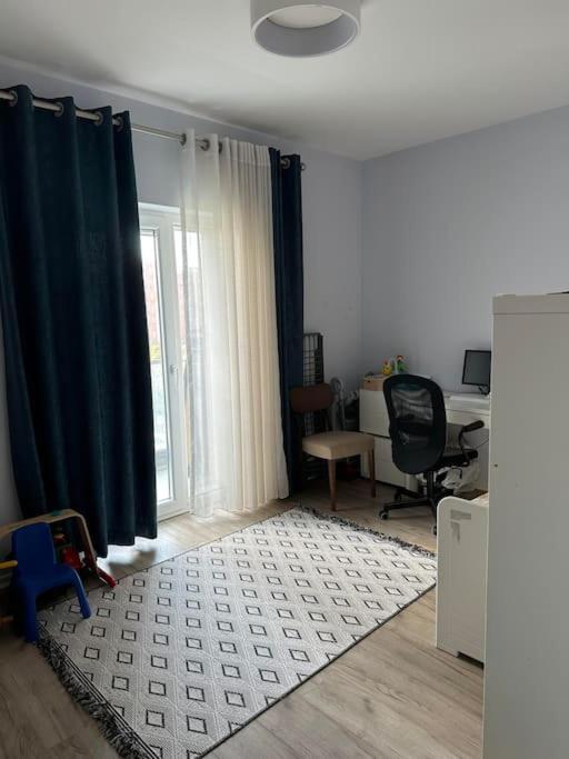 Family Friendly 2 Bedroom Apartment Eden Gardens Tirana City Center Eksteriør billede