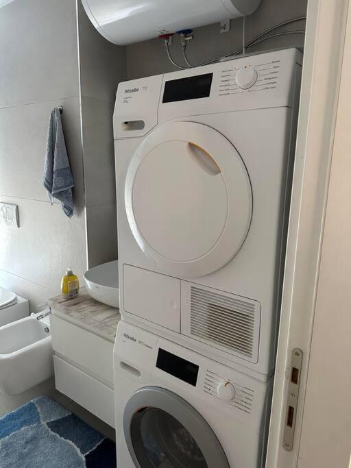 Family Friendly 2 Bedroom Apartment Eden Gardens Tirana City Center Eksteriør billede